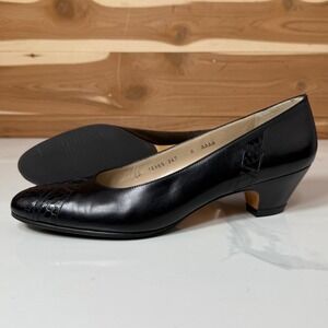 Salvatore Ferragamo Leather Pumps Block Heel Dress‎ Shoes Black 6 AAAA Vintage